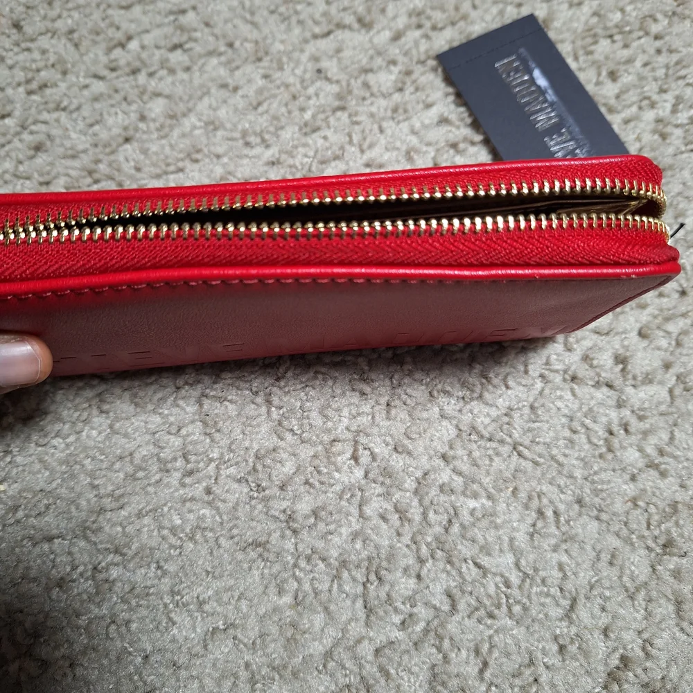Steve Madden Red Wallet - Picture 4 of 6